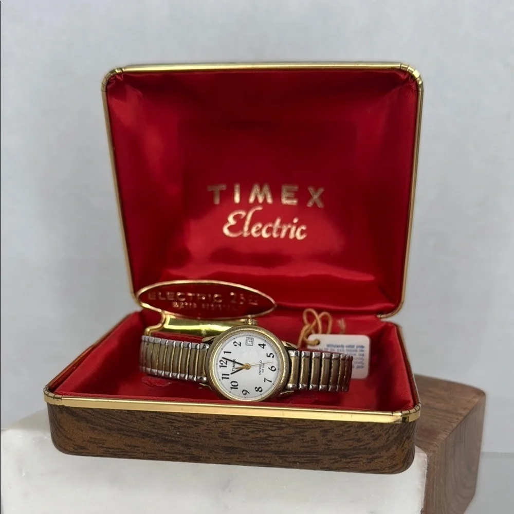 Vintage 1970s Timex Electronic Women's Watch Untested Clean battery In Box LotW1